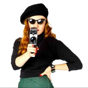 Freddie’s of Pinewood Beatnik top in black Md